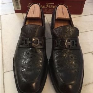 Salvatore Ferragammo Cafe Pebble brown shoes